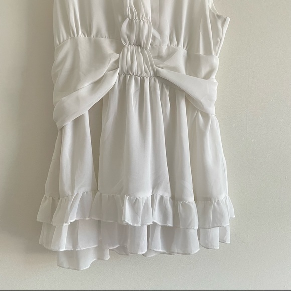 🌱2/$10 | Alano Flowy Top - Picture 3 of 7